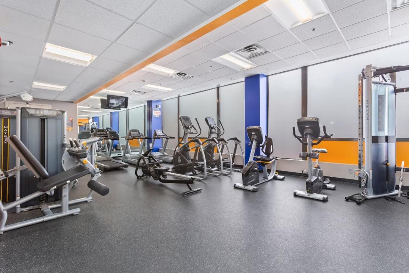 Pp 1111 Modern Corporate 1br, Pool, Gym Apartment Harrisburg