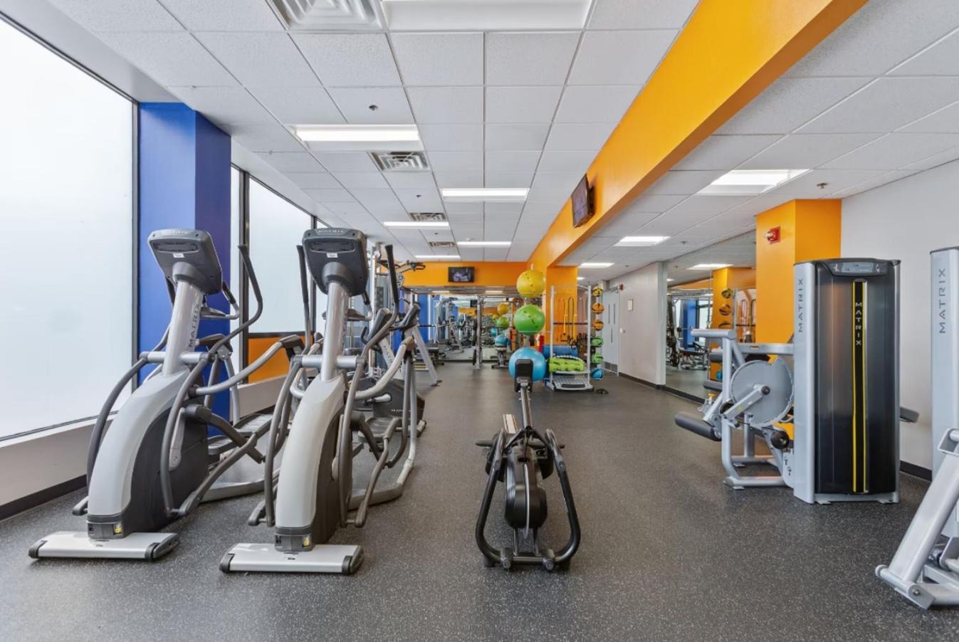 Pp 1111 Modern Corporate 1br, Pool, Gym * Harrisburg