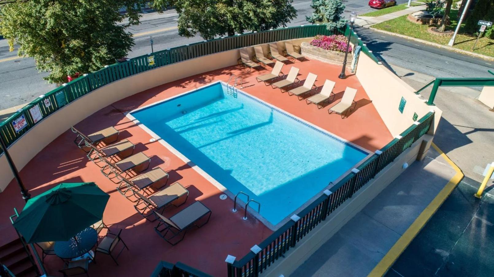 Pp 1111 Modern Corporate 1br, Pool, Gym * Harrisburg