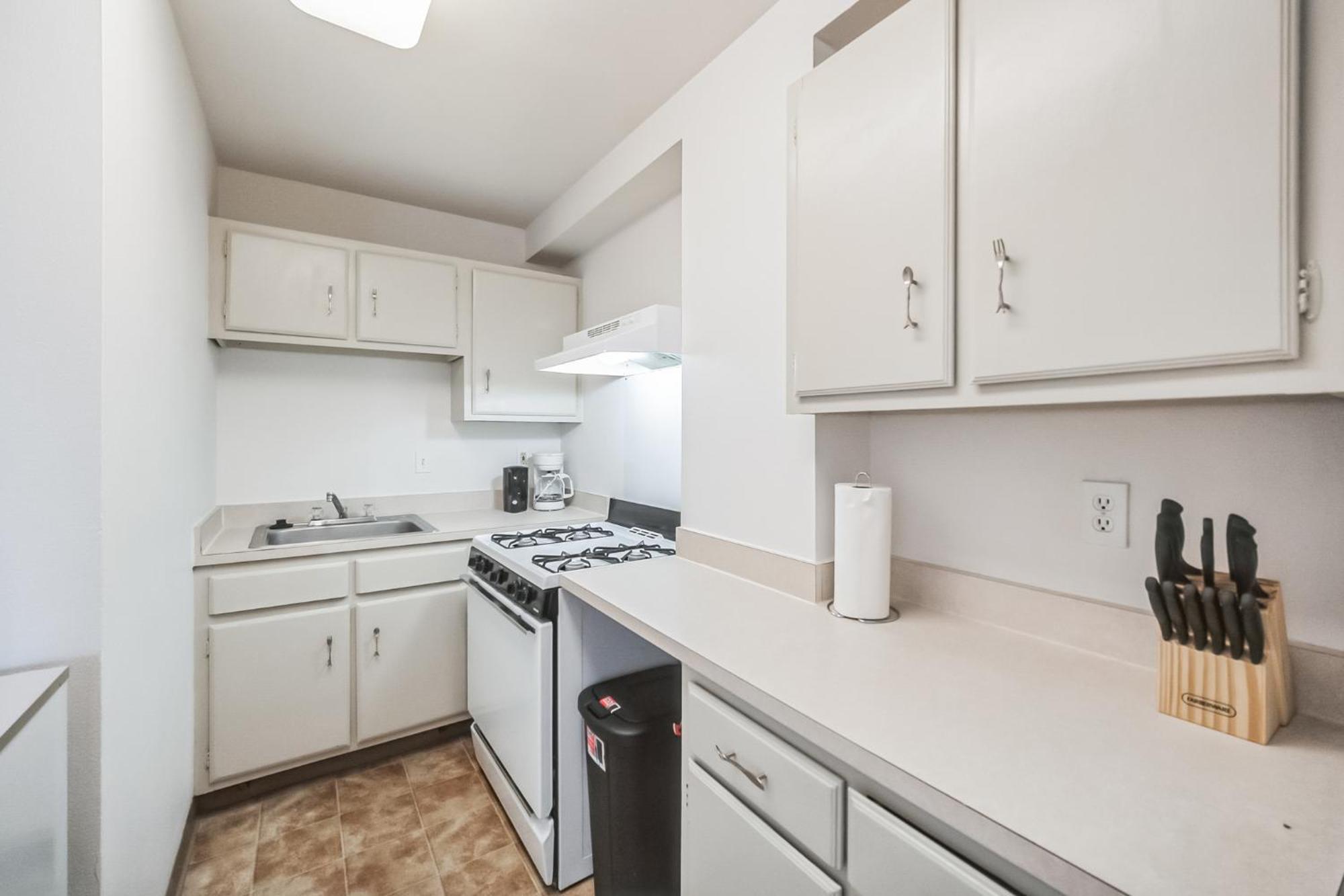 Apartment Pp 1111 Modern Corporate 1br, Pool, Gym *