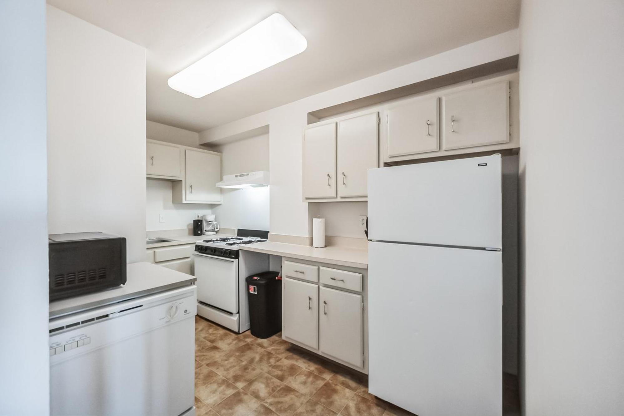Pp 1111 Modern Corporate 1br, Pool, Gym Apartment